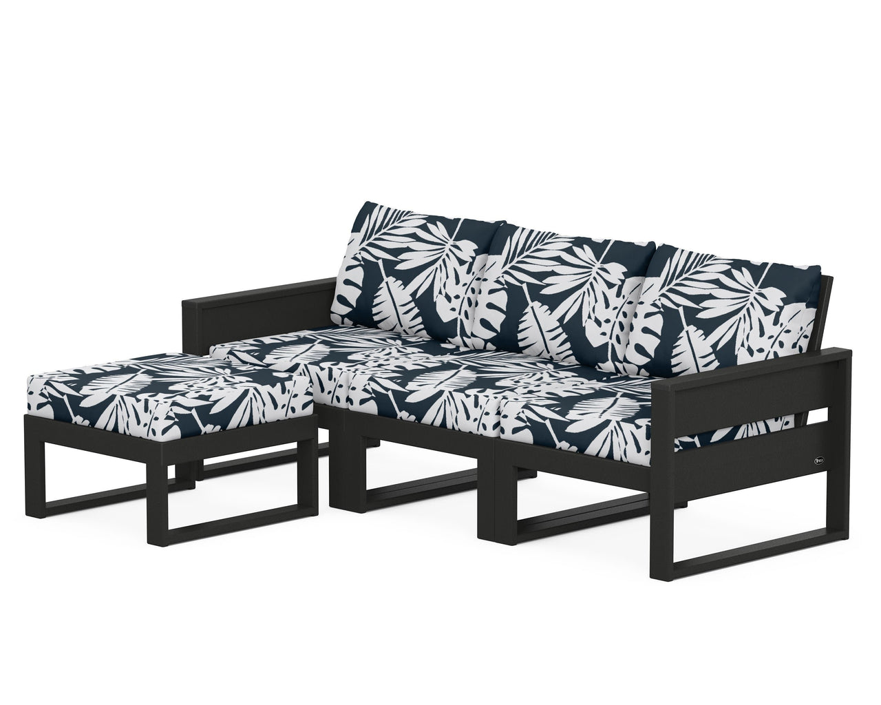 Trex Eastport 4- Piece Sectional with Ottoman