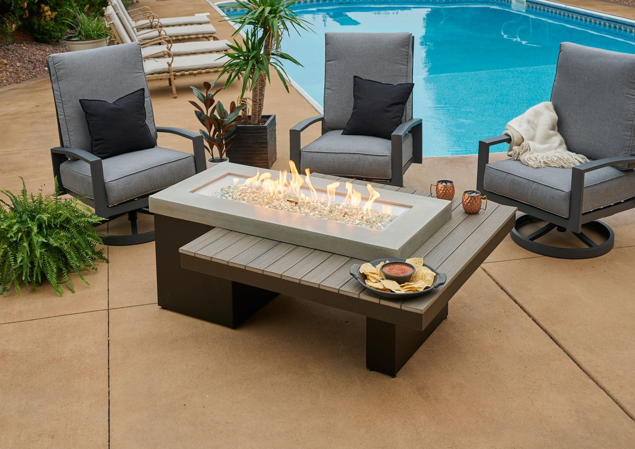 Uptown Linear Gas Fire Pit Table Electronic Ignition (LP) - Coastal Grey
not compatable with 20 lb propane tankUP1242CDSILP