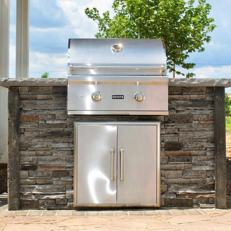 Coyote Ready-To-Assemble 5 Ft Outdoor Kitchen Island With 28-Inch C-Series Natural Gas Grill (Ships As Propane With Conversion Fittings) - Stacked Stone/Stone Gray - RTAC-G5-SG-C1C28NG